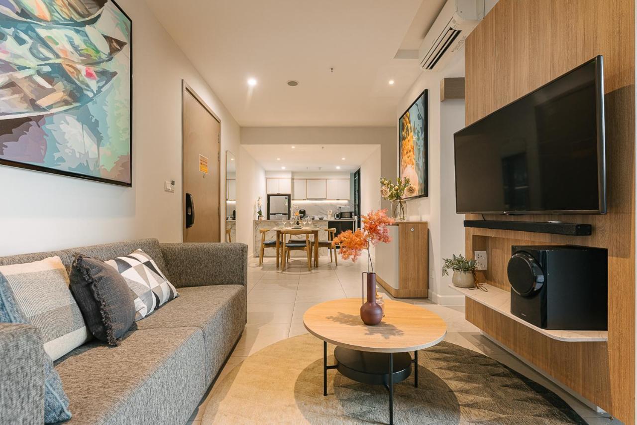 Zenity Apartel Dist 1 By Ssens Homes *